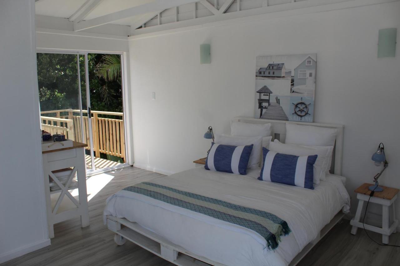 Blue'S Guest House - East London Bonza Bay Exterior foto