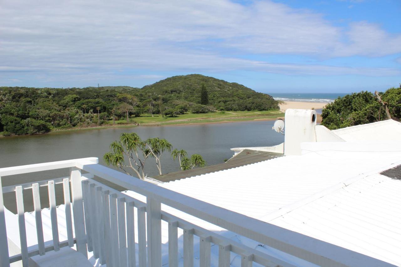 Blue'S Guest House - East London Bonza Bay Exterior foto