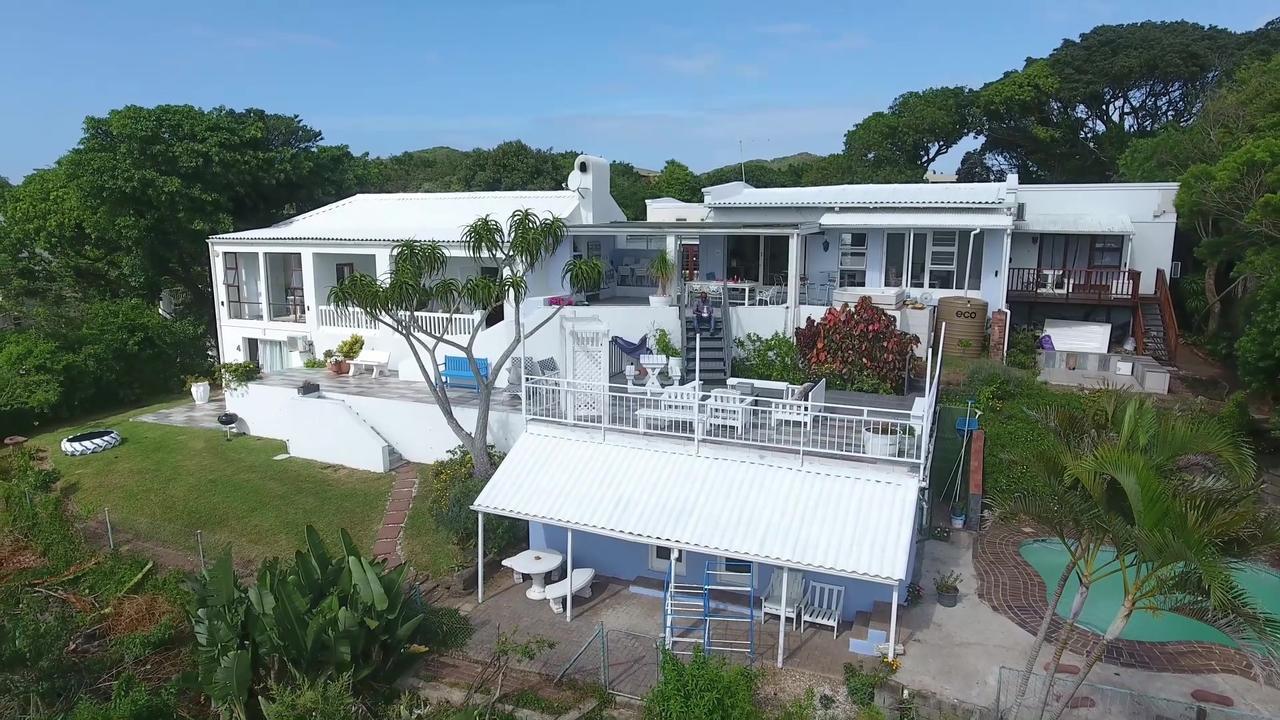 Blue'S Guest House - East London Bonza Bay Exterior foto