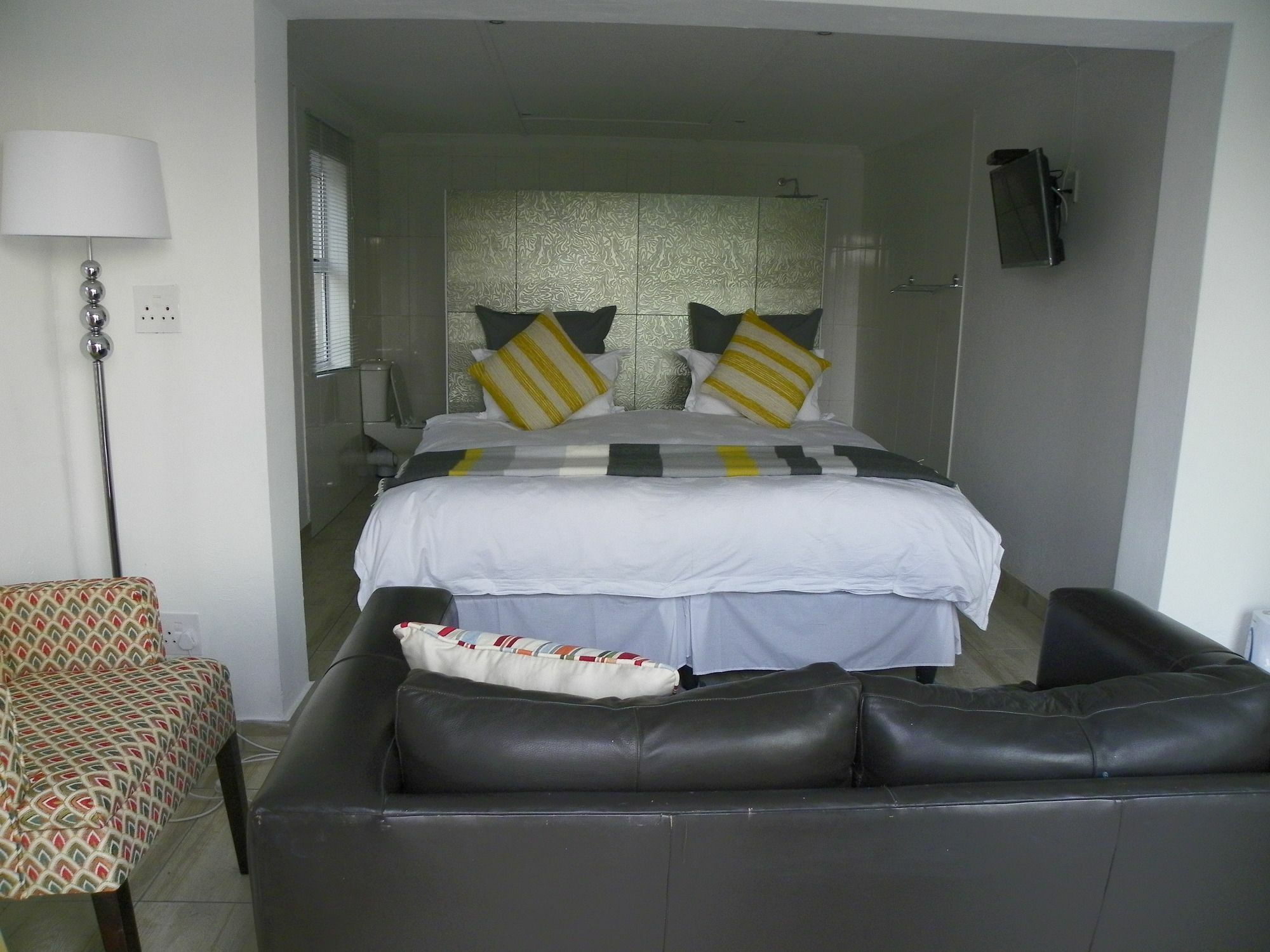 Blue'S Guest House - East London Bonza Bay Exterior foto